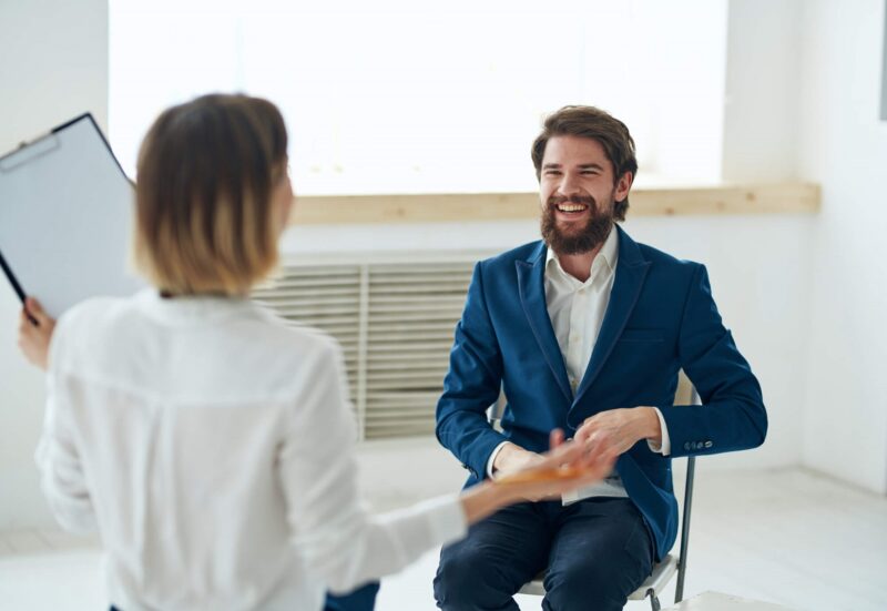 psycholog pracuję z mężcyzną z alkoholizmem